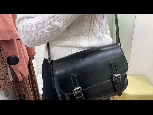 ❤️ 年轻婊子FeralBerry在试衣间用假阳具公开自慰 ❤ Hard porn❌️❤